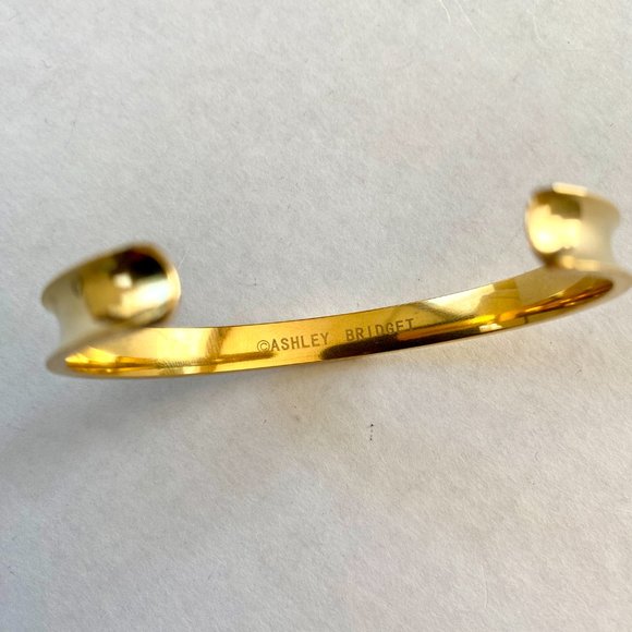 Ashley Bridget 18K Gold Plated Elastic Holder Cuff Bracelet - Picture 8 of 11